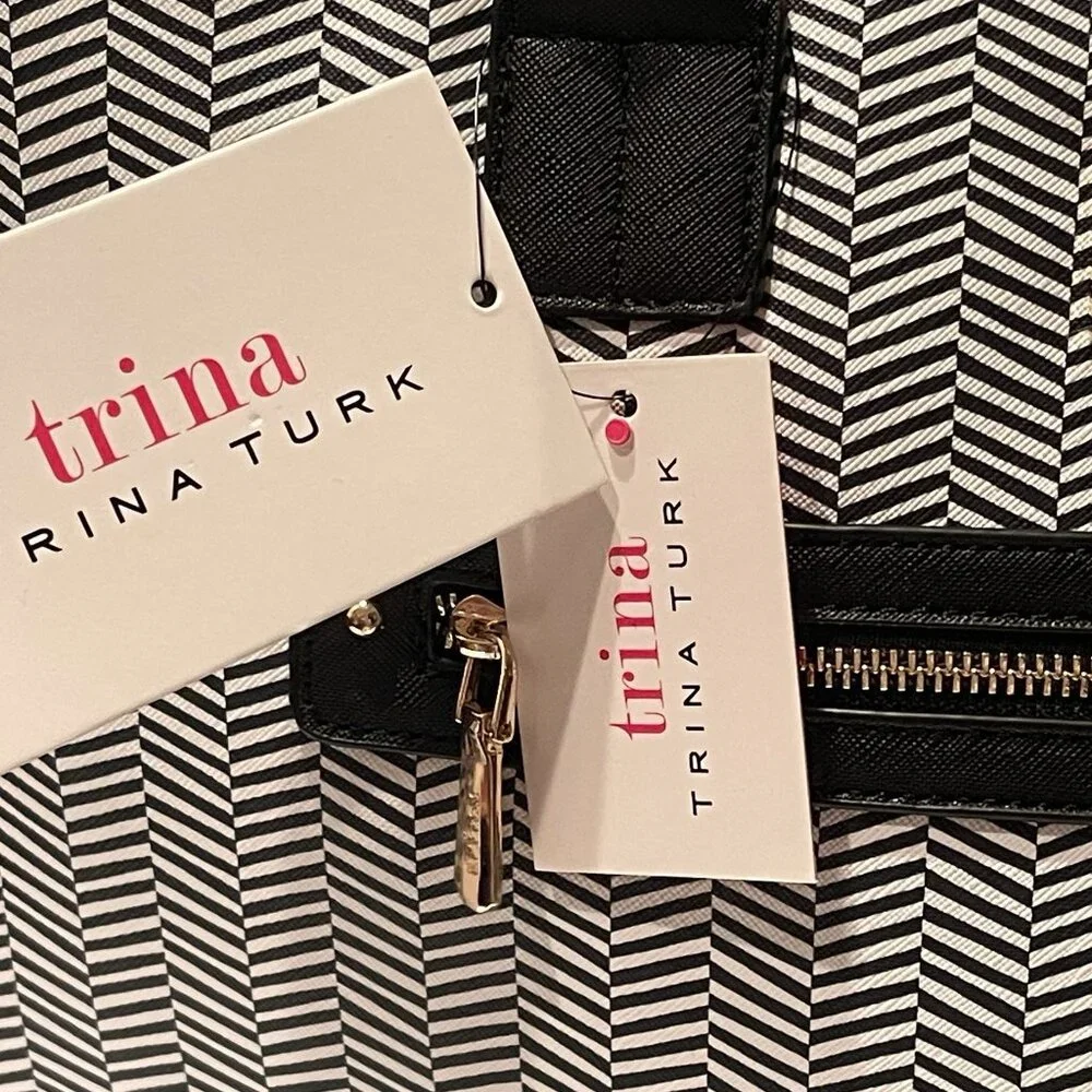 NWT Trina Turk Large Shoulder Tote Bag Black/White W/detachable Strap POOL BEACH